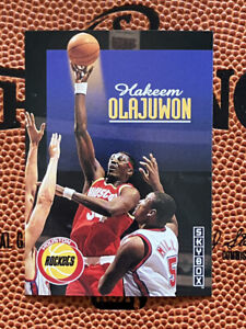 1992-93 SkyBox Hakeem Olajuwon #90 Base Card Rockets