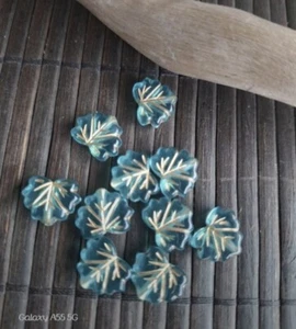Lot De 10 Perles Feuilles Acrylique Bleu, Environ 1.2 X 1 Cm. (A22) - Imagen 1 de 1