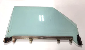 1986 MERCEDES SL560 CONVERTIBLE R107 FRONT RIGHT SIDE DOOR WINDOW GLASS OEM - Picture 1 of 9