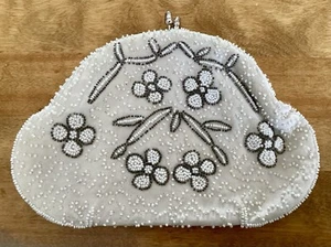 VTG DORMAR 50’s/60’s Beaded Purse, Hinged Kiss Lock Closure, Satin Lining, Japan - Picture 1 of 7
