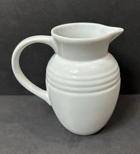 Le Creuset Weiß Steinzeug Krug Krug 0,7 Liter 22 Unzen - Bild 1 von 3