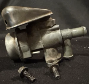 GM 7034481 Diverter Valve 1968-72 Camaro, Chevelle, Corvette OEM Used - Picture 1 of 8