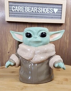 Brand New Star Wars Disney The Mandalorian Baby Yoda Grogu The Child Mug 8oz. - Picture 1 of 3