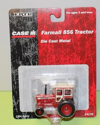 Farmall 856 ERTL escala 1/64 con cabina Hiniker y dobles traseros Foto 1 de 4