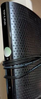 TP-Link TC-7610 DOCSIS 3.0 Cable Modem (your Choice Of Cables) - Image 1 of 3