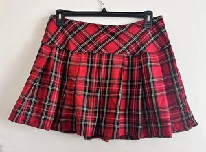 Hot Topic Pleated Mini Skirt Red Black Plaid Y2K 90s Mall Goth Schoolgirl SZ XL - Picture 1 of 4
