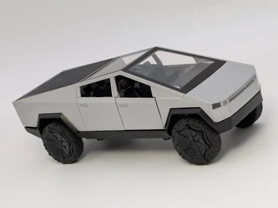 Cyber Truck Zinc Alloy Pickup SUV Model Toy With Sound Lights And Pull-back - Image 1 of 4