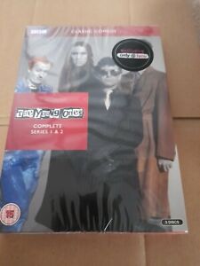 BBC COMEDY: THE YOUNG ONES - COMPLETE COLLECTION (DVD EXCLUSIVE) NEW SEALED