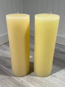 Juego de 2 velas de pilar Pottery Barn Core sin perfume 4"x12" blanco roto marfil sin usar - Imagen 1 de 9