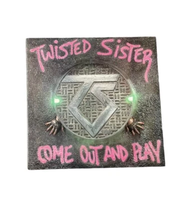 Come Out And Play By Twisted Sister First Press Rock LP Vinyl Album - Image 1 of 3