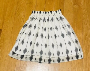 Girls Tvisha Designer Skirt Off White Design Size 122 / 7 EEUC Easter - Picture 1 of 5