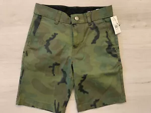 Boy's Volcom Stretch Shorts Camo Size 25 NEW - Picture 1 of 3