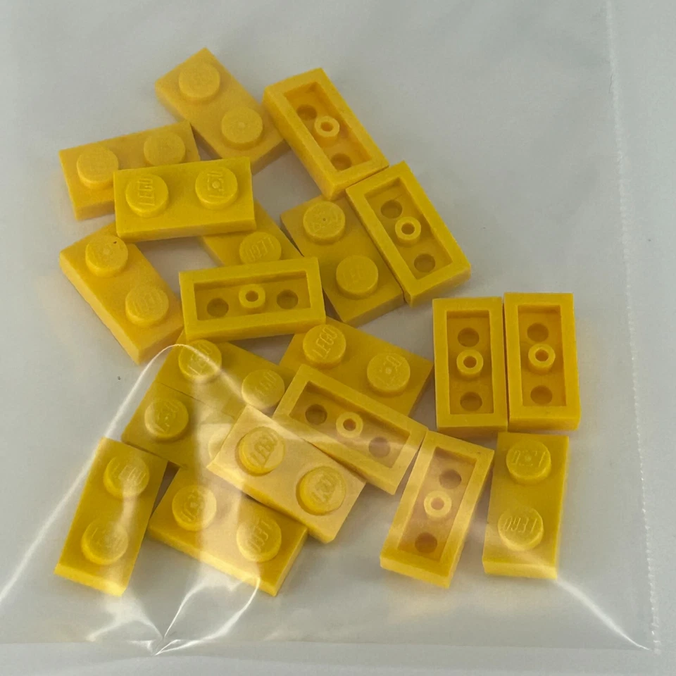 乐高零件 3023 (20 件) 1x2 盘可选颜色 — 第 1/1 张图片