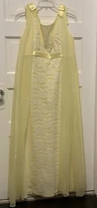 VINTAGE MID CENTURY PARTY FORMAL DRESS YELLOW CHIFFON VEIL CAPE LACE OVERLAY - Picture 1 of 9