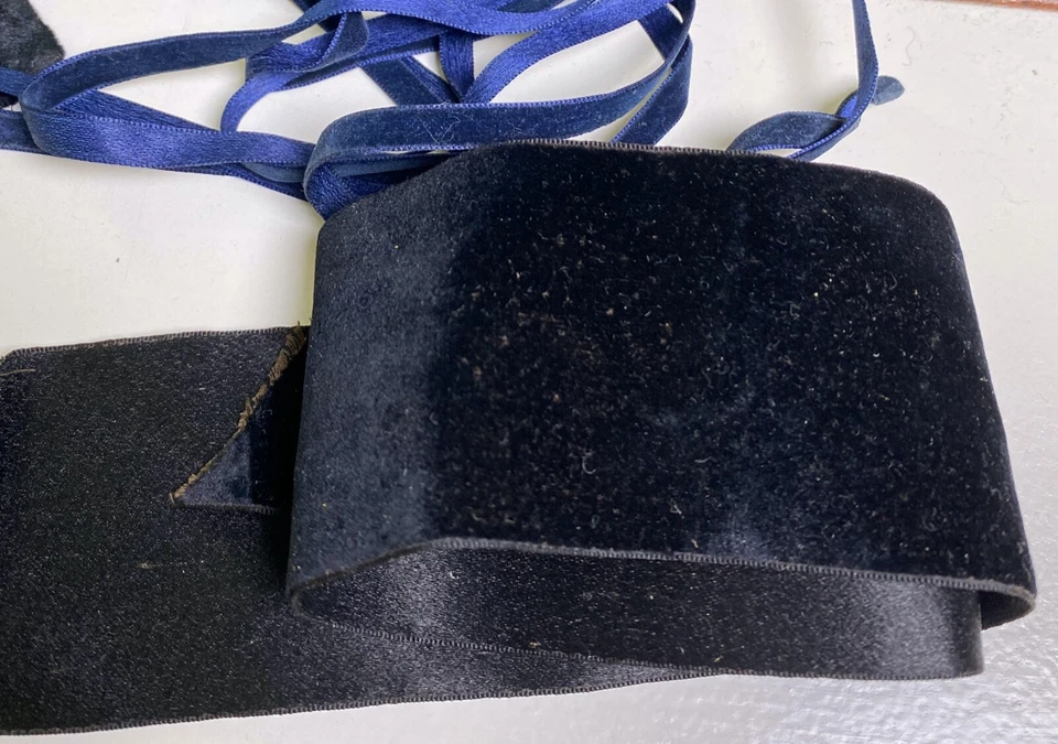 Vintage Antique Silk Satin Backed Velvet Ribbon  WW696 - Image 1 of 3