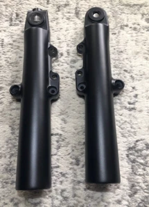 Harley Tri-glide TRIKE Touring NEGRO PLANO 49mm patas de horquilla inferiores Electra glide 14- - Imagen 1 de 9