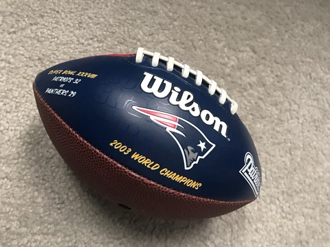 Super Bowl 38 Champions New England Patriots souvenir Wilson mini football - NFL Cover