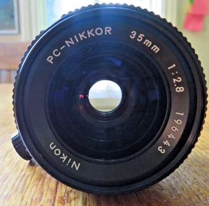 Nikon Nikkor 35 mm F2,8 PC enfoque manual lente de cambio gran angular con perilla negra - Imagen 1 de 7