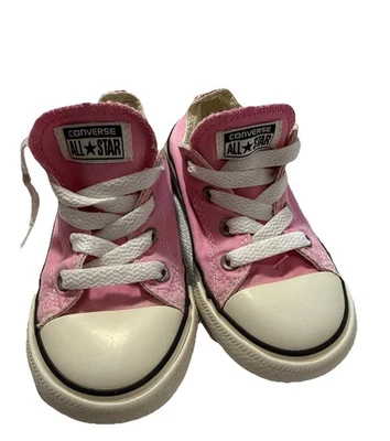 Talla 8 Unisex Niño Pequeño Converse Infantil CTAS OX Rosa Zapatos Deportivos con Cordones Foto 1 de 4