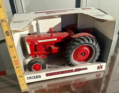 International Harvester 650 Diesel Tractor Red DieCast Metal 1/16 Scale ERTL USA - Image 1 of 4
