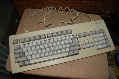 Tastiera Amiga - Immagine 1 di 4