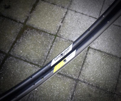 Campagnolo OMEGA 6082 V Clincher Aero Rim Pair / 28" 700C / 36 H / Strada Hardox - Bild 1 von 4