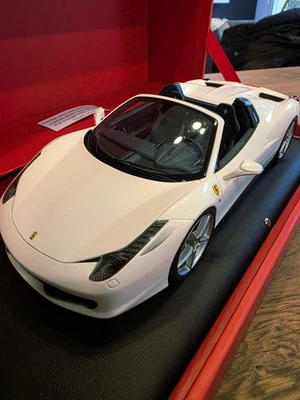1/18 Collection MR - FERRARI - 458 ITALIA SPIDER 2012 FE06E Bianco Fuji 2012 - Photo 1/4