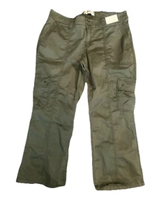 Pantaloni cargo donna Hollister anni 18 vita media relaxed elasticizzati verde oliva nuovi con etichette - Foto 1 di 11