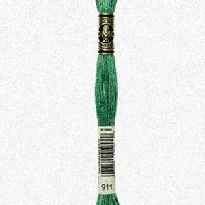 Emerald StitchCraft Thread - Vibrant Green Skein for Embroidery - Picture 1 of 3