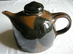 SCHÖNE TEEKANNE AUS STEINZEUG MONT SAINT VINCENT - Bild 1 von 1