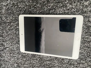 I Pad Mini With Flappy Wi Bird - Picture 1 of 4