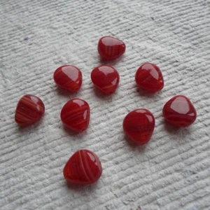 Czech Glass ~ 20 Heart Shaped Beads ~ Shiny Red - Picture 1 of 2