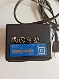 Sony AC-121E Netzteil/Adapter - AV002608 - Bild 1 von 4
