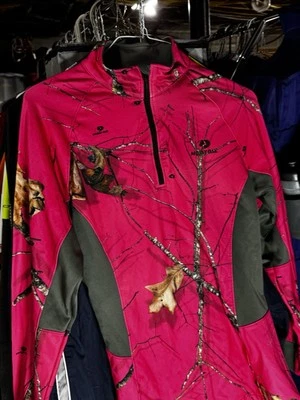 Chaqueta de caza rosa camuflada para mujer rendimiento roble musgo L 1/4 cremallera Foto 1 de 4