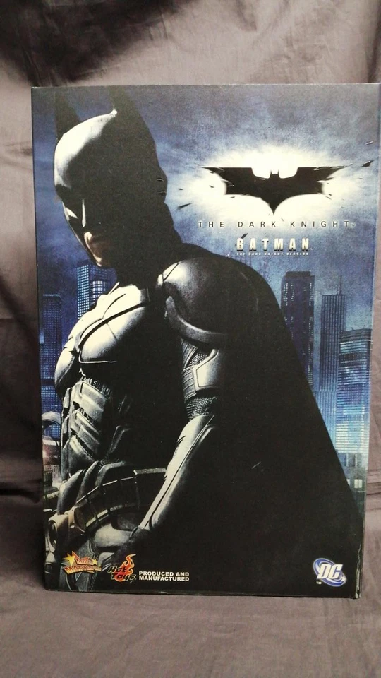Figura Hot Toys El Caballero Oscuro Batman Disfraz Original Ver 2008 Escala 1/6 MMS71 Foto 1 de 4