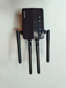 Dual Band WiFi Repeater 1200Mbps Extender Wifi Signal Booster  - Picture 1 of 5