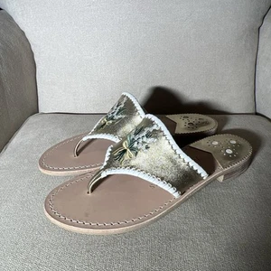 Neu Jack Rogers Sandalen Maiglöckchen Blumenmuster 7 M gold bestickt flache Schuhe - Bild 1 von 12