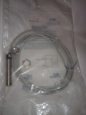 NEW GENUINE MICRO DETECTORS AM1-A0-3A INDUCTIVE PROXIMITY SWITCH - Image 1 of 4