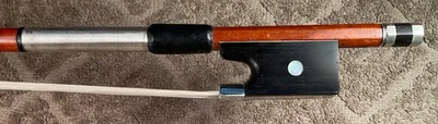 Buen arco de violín alemán Pernambuco vintage, excelente estado de juego Foto 1 de 4