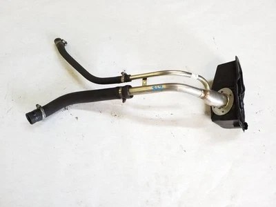 Cuello de llenado del tanque de combustible de 34 galones 5,4 L | Se adapta a Dodge Ram 2500 3500 2003-2004 Foto 1 de 4