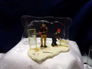 Christmas/ Village- Lemax/ Vail Village-"GETTING STARTED" figurine-ICE CARVING - Picture 1 of 1