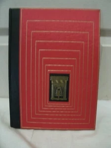TUTANKHAMEN Raymonde De Gans Editions Ferni 1978 Silk Embossed Cover w/Ribbon.  - Picture 1 of 3