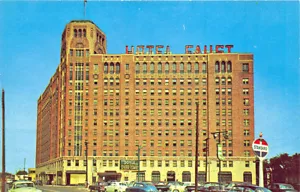 Postal estándar para autos antiguos de gasolinera Rockford IL Faust Hotel - Imagen 1 de 2