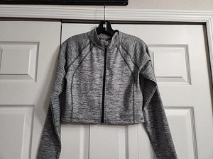Mono B grau Cropped Langarm Yoga Training Top Gr. L Full Zip Stretch Poly - Bild 1 von 4