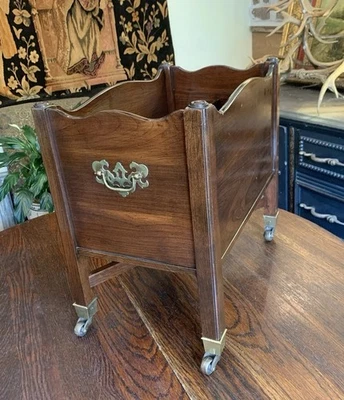 Ethan Allen Inglés Canterbury Años 70 De Colección Acabado Caoba Revista Soporte Raro Foto 1 de 4