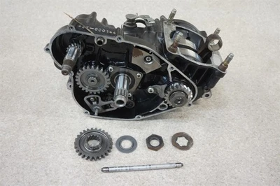 85 86 Yamaha TY350 TY 350 1985 OEM motor extremo inferior cárter estuches Tranny Foto 1 de 4