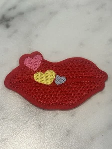 Red Lips Patch with Hearts Embroidered Iron On Applique Pop Art Fashion DIY - Picture 1 of 4