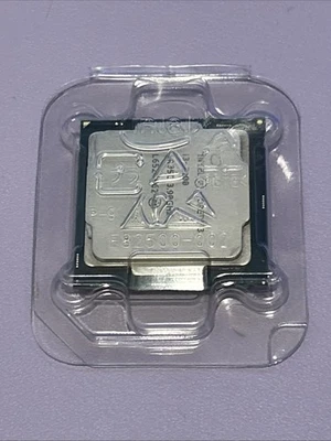 Procesador CPU Intel Core i3-7100 SR35C 3,90 GHz 3 MB 8 GT/s FCLGA1151 Foto 1 de 3