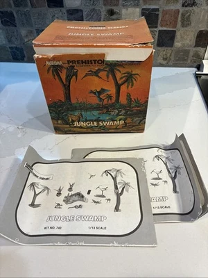 AURORA PREHISTORIC SCENES 1972 JUNGLE SWAMP MODEL KIT BOX And Booklet - Image 1 of 4