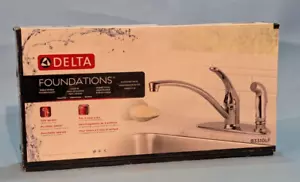Delta Foundations kitchen Single Handle 3 hole with sprayer - Picture 1 of 3